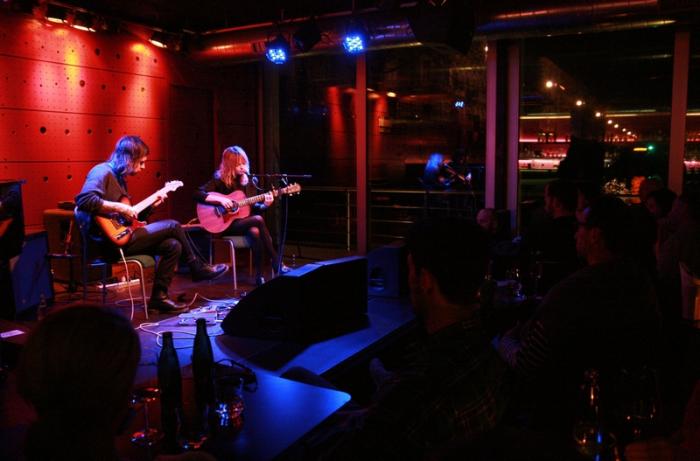 LIVE: Jessica Pratt pouze jako doprovod ke sklence kvalitního vína