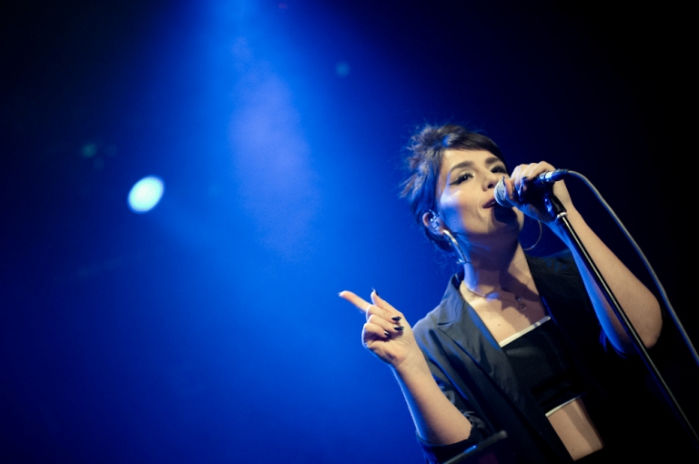 LIVE: Jessie Ware okouzlila zpěvem, přirozeností i nadhledem 