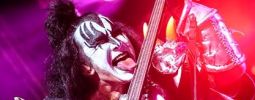 LIVE: Cirkusáci Kiss a jejich monstrum obsadili Prahu