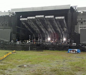 ROCKBLOG: Kabát na Vypichu - jak se staví akce pro 50 tisíc lidí