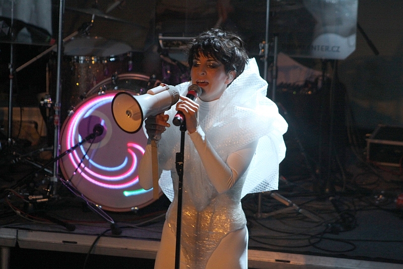 LIVE: Ohm Square, Toxique a multimediální večírek dvakrát jinak