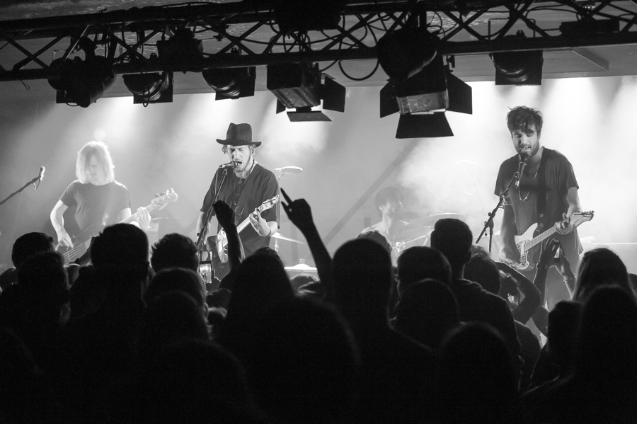 LIVE: Amsterdam calling aneb když Kensington, tak jedině živě!