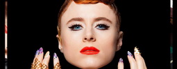 Kanadský objev Kiesza veze do Prahy devadesátkovou taneční show
