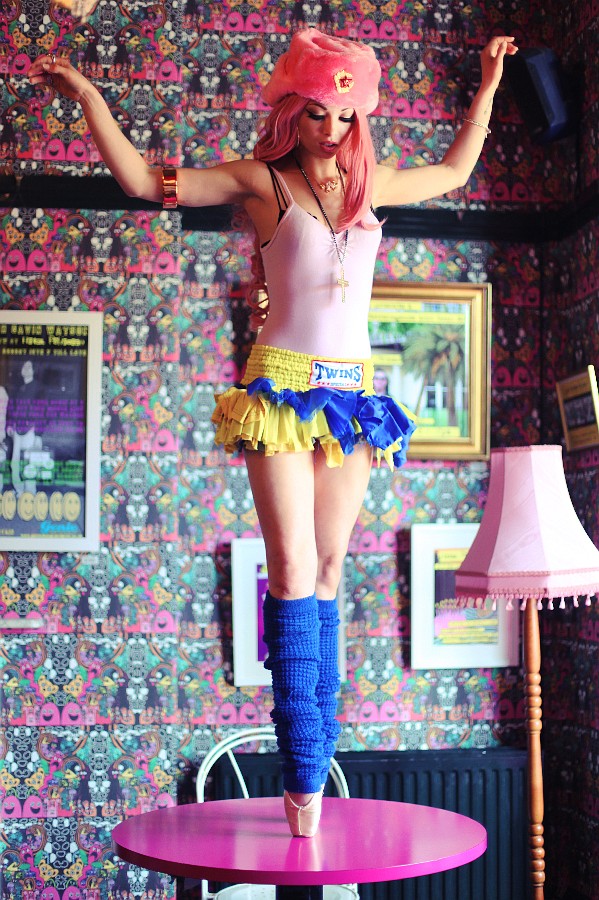 EXKLUZIVNĚ: Electro-swingová jízda s Kitten and the Hip