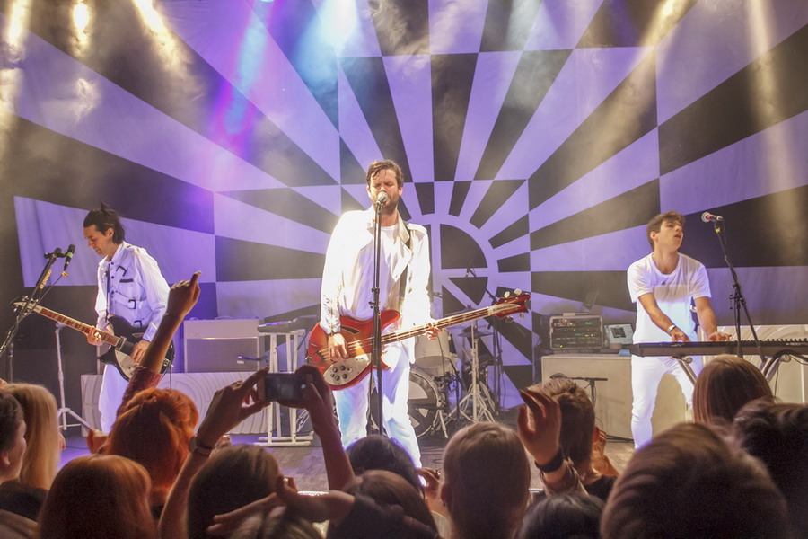 LIVE: Odcházení podle Klaxons není pouze černo-bílé