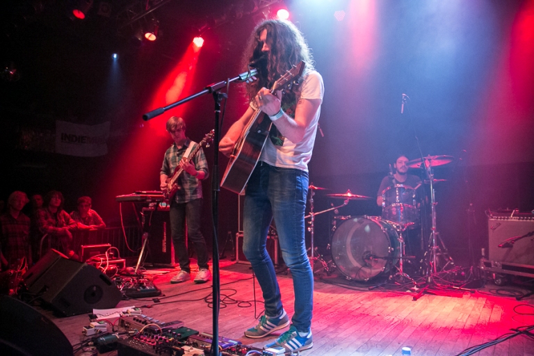 LIVE: Kurt Vile osvobodil Prahu poctivým rockem