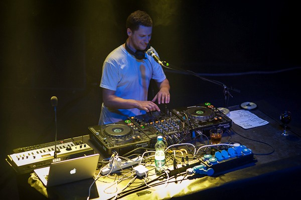 LIVE: Ladi6 od protinožců slíbila, že se do Česka vrátí s celou kapelou