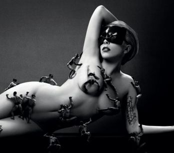 Lady Gaga propůjčila svoje nahé tělo reklamě