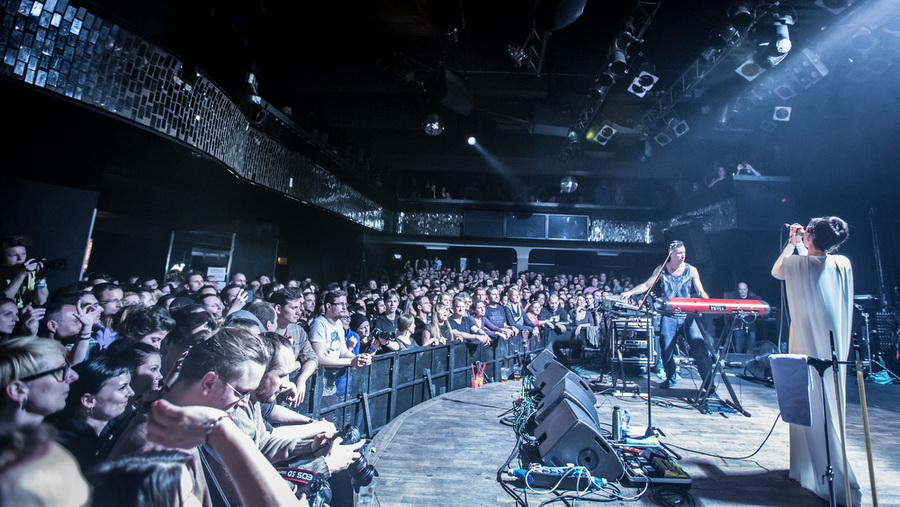 LIVE: Lamb neumějí živě naplno využít potenciál studiových desek