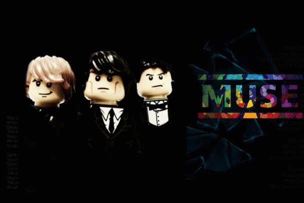 Křivák, kytary a styl. Green Day, Muse i Beatles jako Lego panáčci