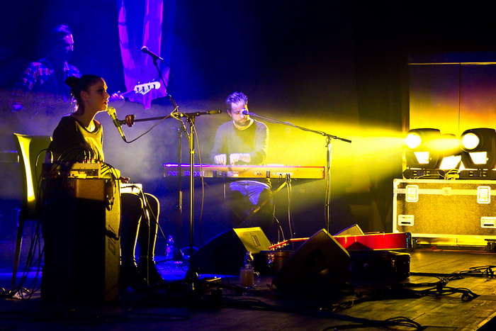 LIVE: Lenka Dusilová a Baromantika - smrt a zrod na jednom pódiu