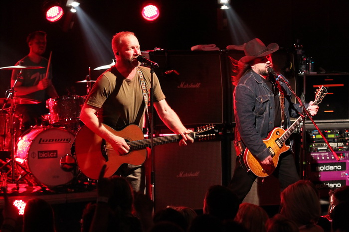 LIVE: Víš svý, Lucie. Už jen přidej na výrazu