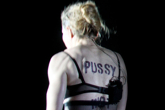 Madonna v Moskvě podpořila vězněné členky Pussy Riot