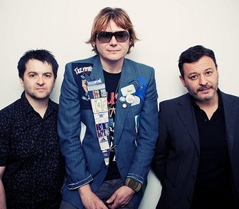 RECENZE: Manic Street Preachers sklouzávají k rutině