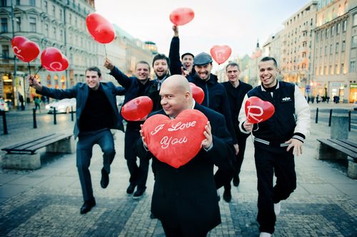 The Chancers vyměnili ska za hip hop a zpívají o Bollywoodu a sekané