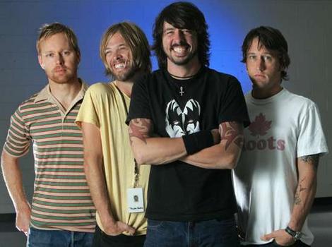 Poslechněte si první singl Foo Fighters z nové desky Wasting Light