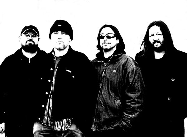 Našrot jsou hyperproduktivní, chystají knihu, album i DVD 