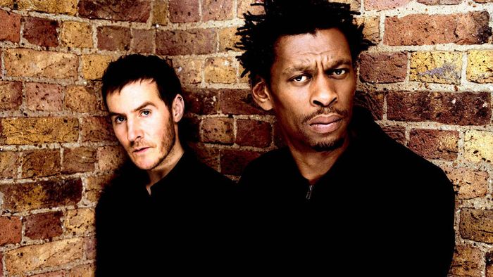 Massive Attack posílají předvánoční dárek: zbrusu novou skladbu