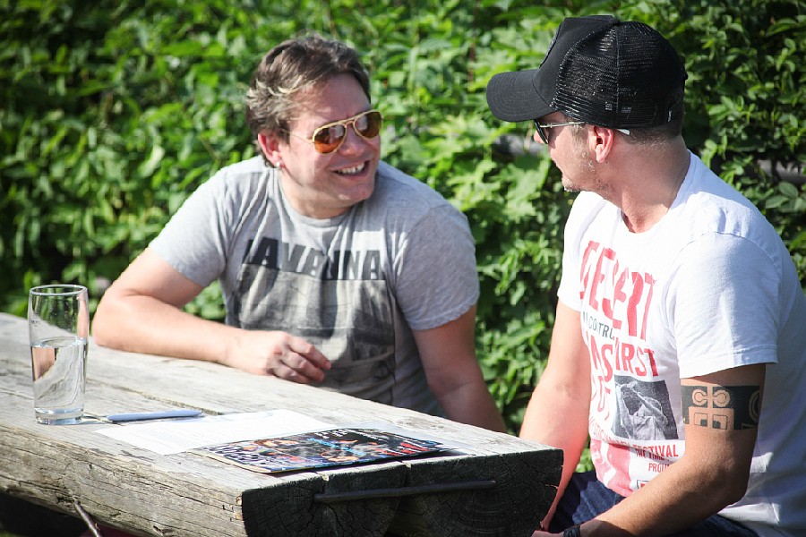 VIDEOROZHOVOR: Matěj Ruppert - 14 let s Monkey Business (II.)