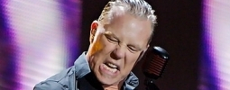 VIDEO: James Hetfield z Metalliky si vystřihl cover od Adele