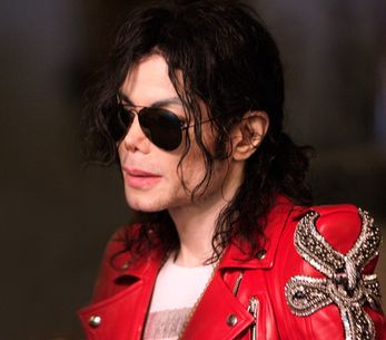 Jackson byl zabit neúmyslně, trest pro lékaře je čtyři roky