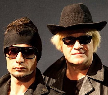 RECENZE: Michael Kocáb v čele světové superkapely? Ano!