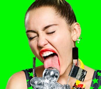 POST SCRIPTUM (7.): Miley Cyrus odsoudila Bad Blood Taylor Swift