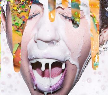 RECENZE: Miley Cyrus a její chlípná zvířátka se snaží experimentovat