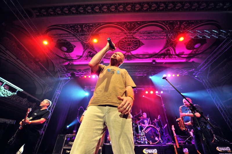 LIVE: Mňága a Žďorp s dárečkem od celé republiky