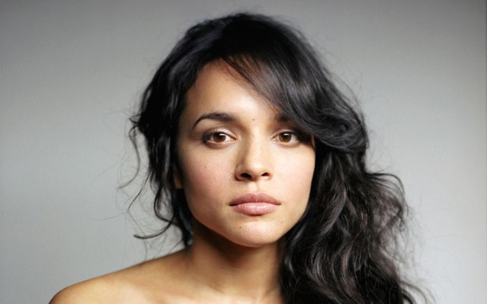 Jak zní nová Norah Jones? Poslechněte si celou desku!