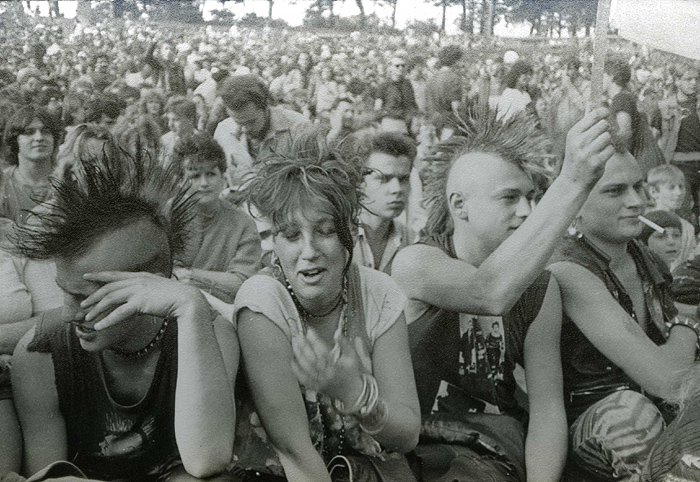 ZE ŽIVOTA PUNKU - 5.díl: Pořád za katrem