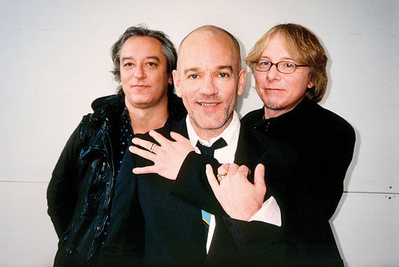 Podívejte se na půlhodinový záznam z posledního koncertu R.E.M. 