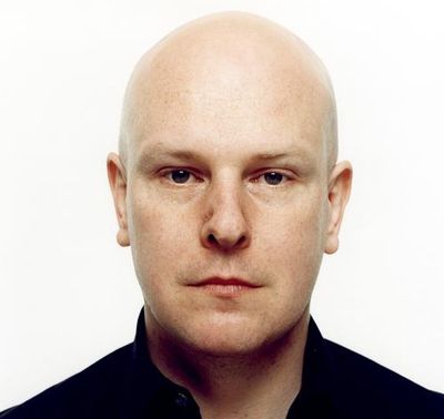 Bubeník Radiohead chystá sólo EP, vyjde už tento měsíc