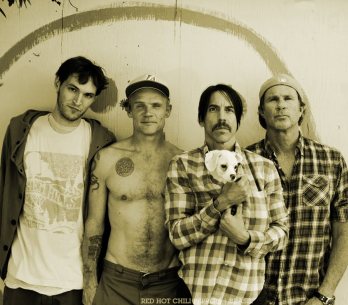 Red Hot Chili Peppers nabízejí záznam pražského koncertu