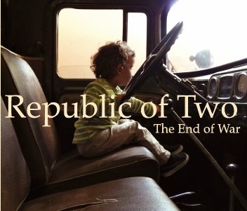 RECENZE: Republic Of Two ukončili válku a místy se ztratili v remixech