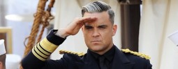 VIDEO: Kapitán Robbie Williams se plaví ulicemi L.A.