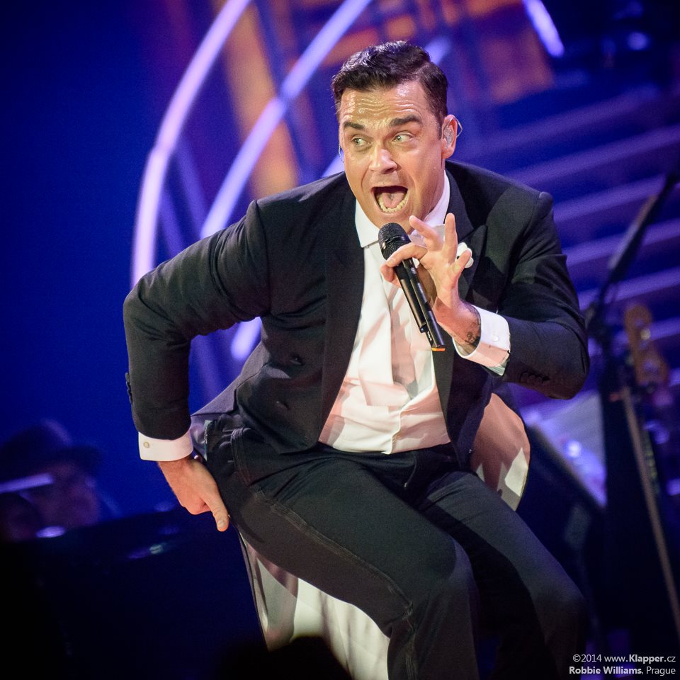 LIVE: Jak se kabaretiér Robbie Williams oženil v Praze