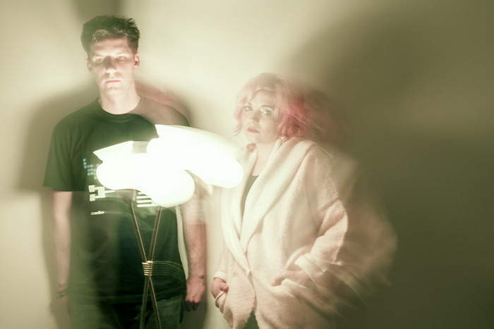 Shoegaze, electro pop i stoner rock: vyražte v květnu do Roxy na Free Mondays