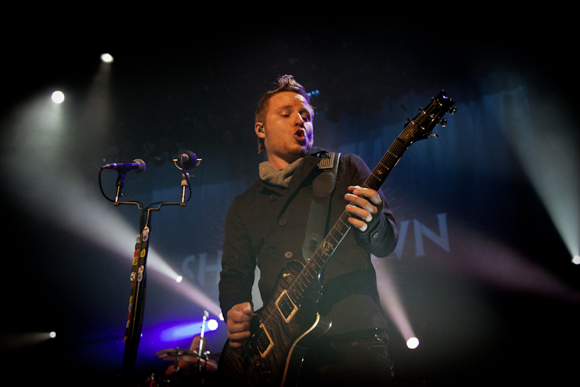 LIVE: Shinedown v Praze - gesto, póza, póza, gesto, póza