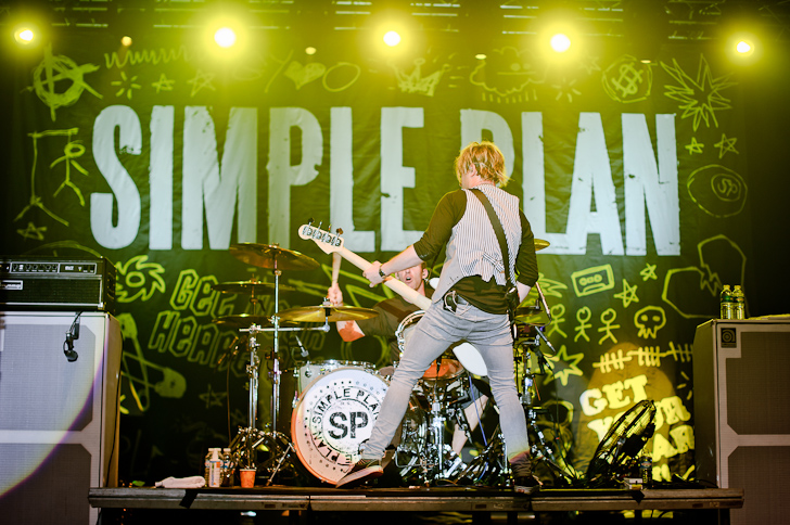 LIVE: Simple Plan si podruhé podmanili české publikum