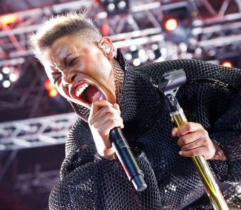 LIVE: Déšť na Open Air Festivalu vystřídala bouře Skunk Anansie