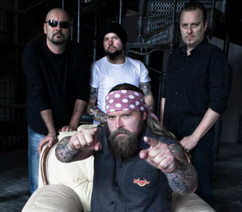 Škwor interview: Proč někdo potřebuje prznit dokonalé písničky?