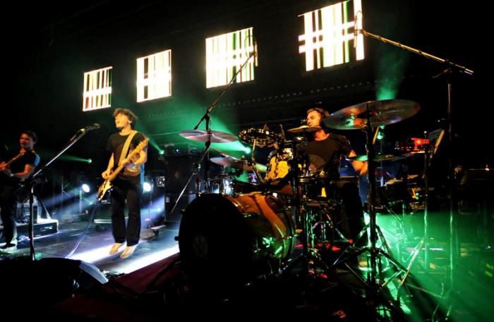 Tata Bojs vyrobili nástroje z recyklovaných materiálů a vyrážejí na Tour domácí