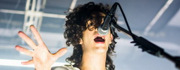 AUDIO: The 1975 v nové verzi soundtracku k filmu Drive