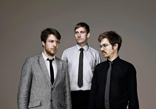 Akustičtí Kraftwerk The Brandt Brauer Frick Ensemble zahrají v Praze už v pátek