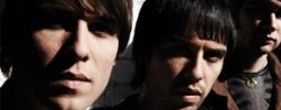 Indie rock v MeetFactory: přijedou The Cribs