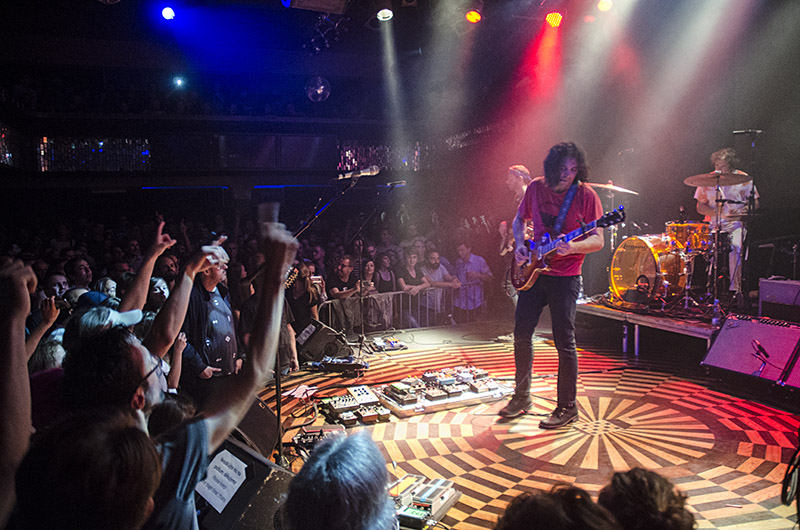 LIVE: The War On Drugs jsou nejlepší reklamou na pivo