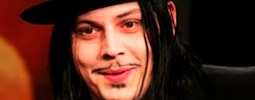 Jack White z The White Stripes vzdává hold U2 coverem z Achtung Baby