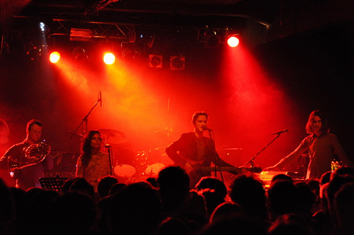 LIVE: These New Puritans neopustili svůj vlastní svět