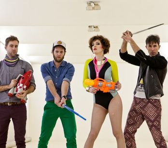 DOUBLE RECENZE Toxique: Od Amy Winehouse k dubstepu